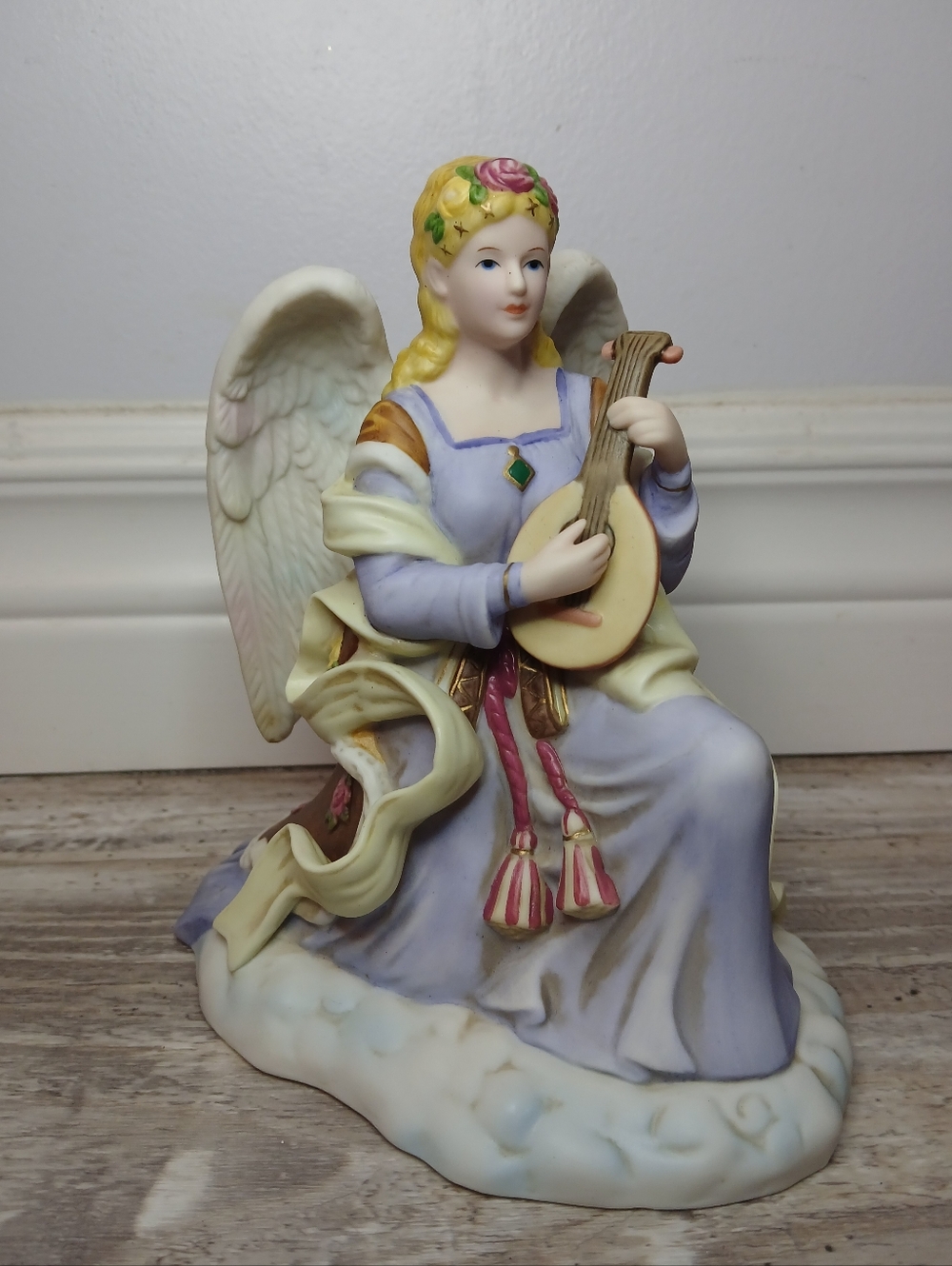Royal Doultan Angel of Harmony RDA 3 Porcelain Figurine Vintage 2005